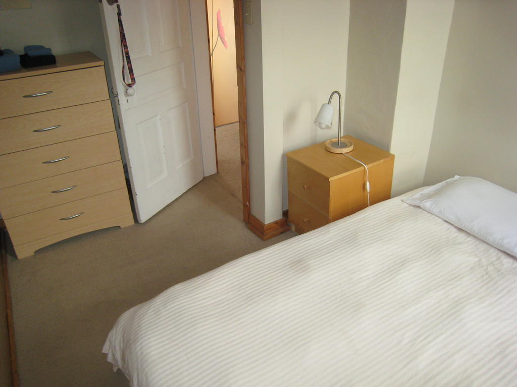 Poppi'S Guesthouse Revelstoke Quarto foto